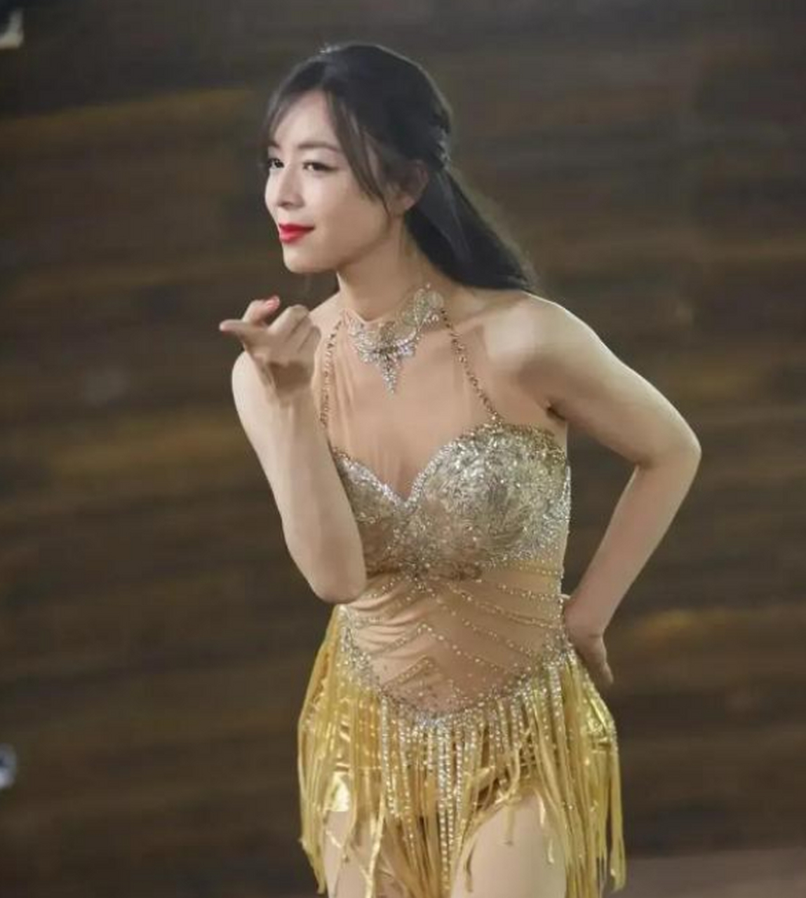 张静初虽然是年龄大了,不过照样很美.