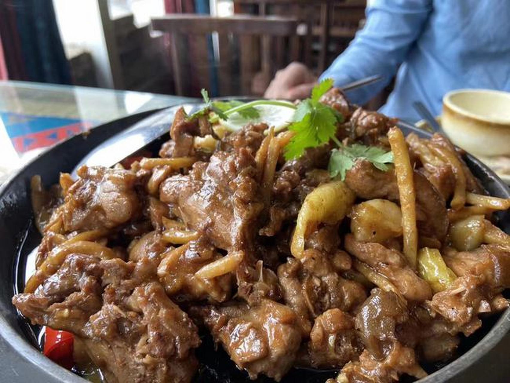 柠檬鸭是广西南宁市武鸣县一带的特色菜肴.