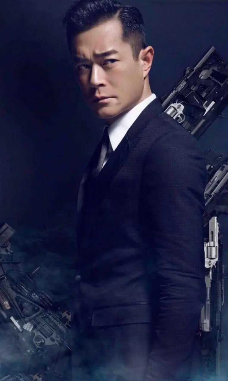 虽然现在的古天乐一身古铜色的肤色,但年轻时的古仔绝对是顶级小鲜肉