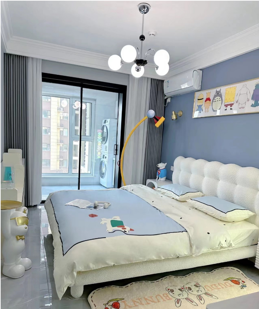 85m面积13.8平 墙面刷的乳胶漆灰蓝和太空漫步灰色和蓝色简直绝配