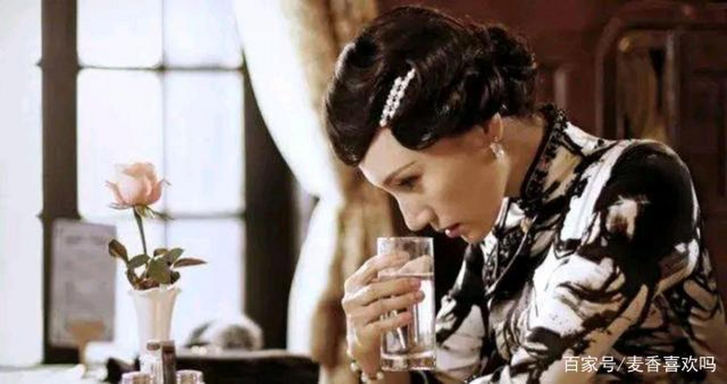 贾平凹平生三大爱好:喝茅台,评女人,写女色!