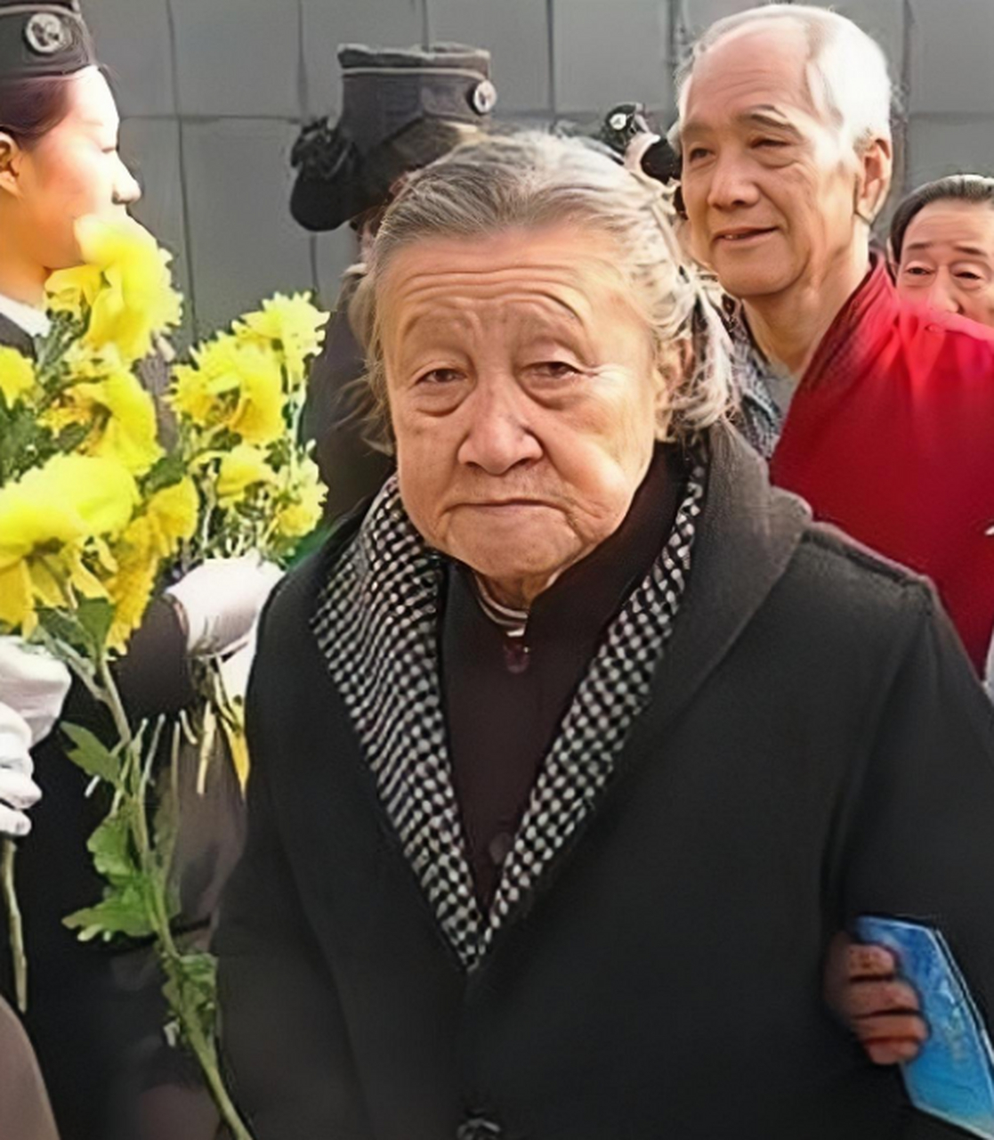 1952年,我军连长冯学勇看纪录片时忍不住落泪.