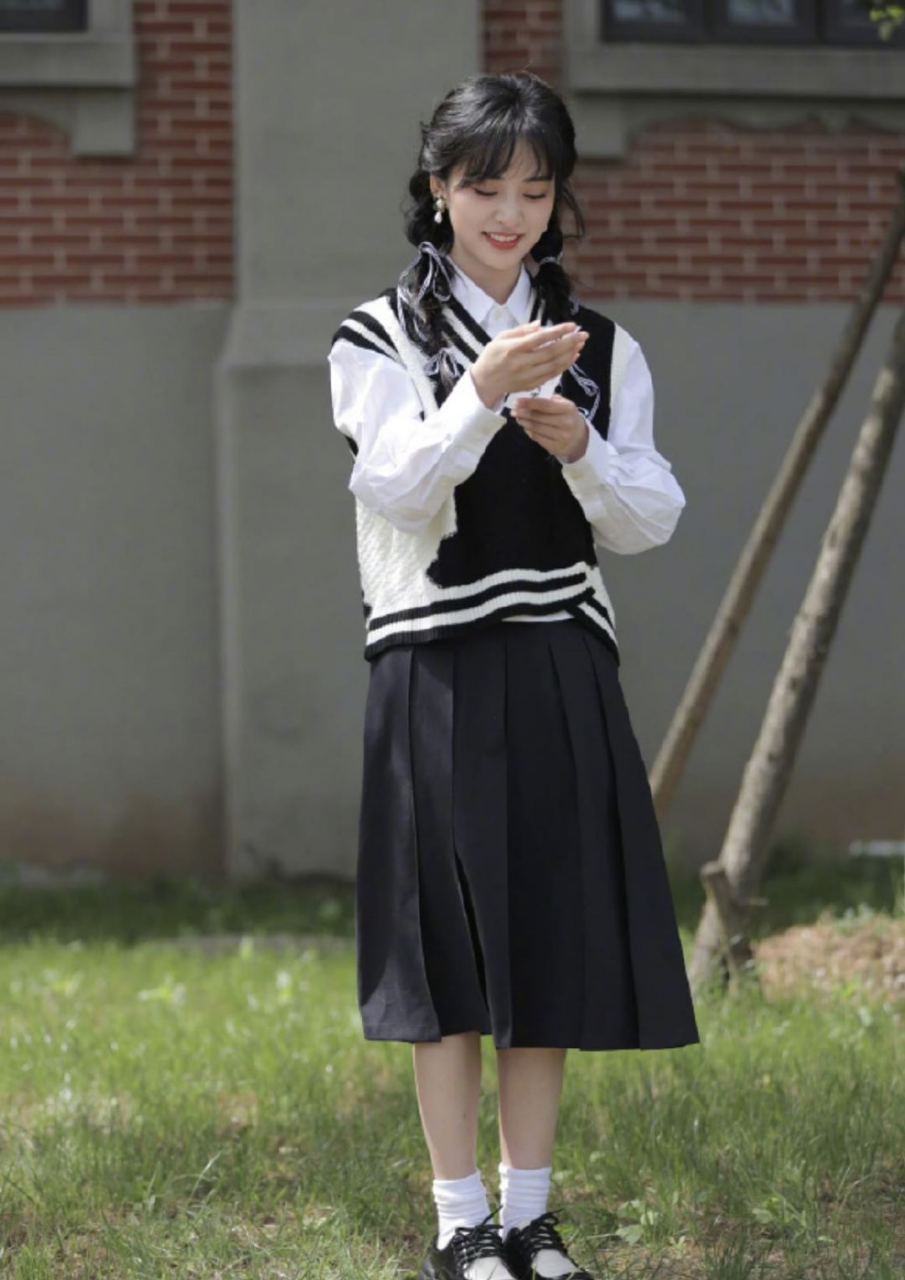 沈月双马尾真的太可爱了,元气满满的女鹅我来!