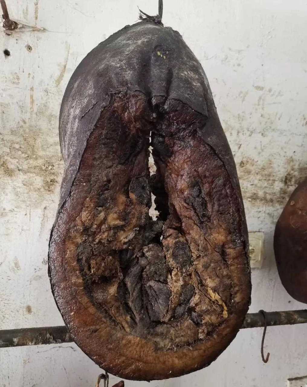 常德石门美食特色:野生岩板鱼(很稀少,唯一份),肉质细嫩,汤头鲜美