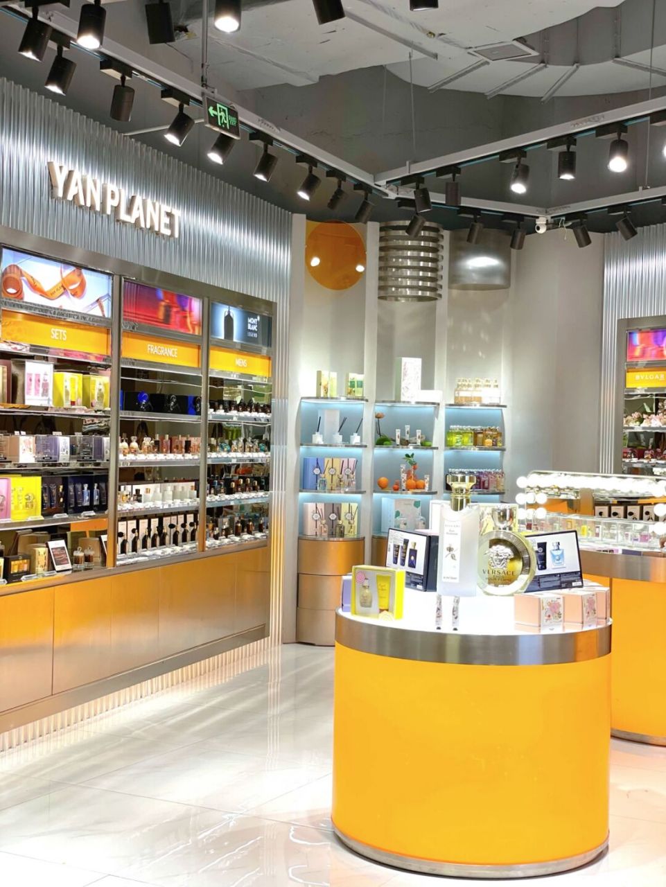 全上海最丰富的香水集合店『颜气圈』来了!