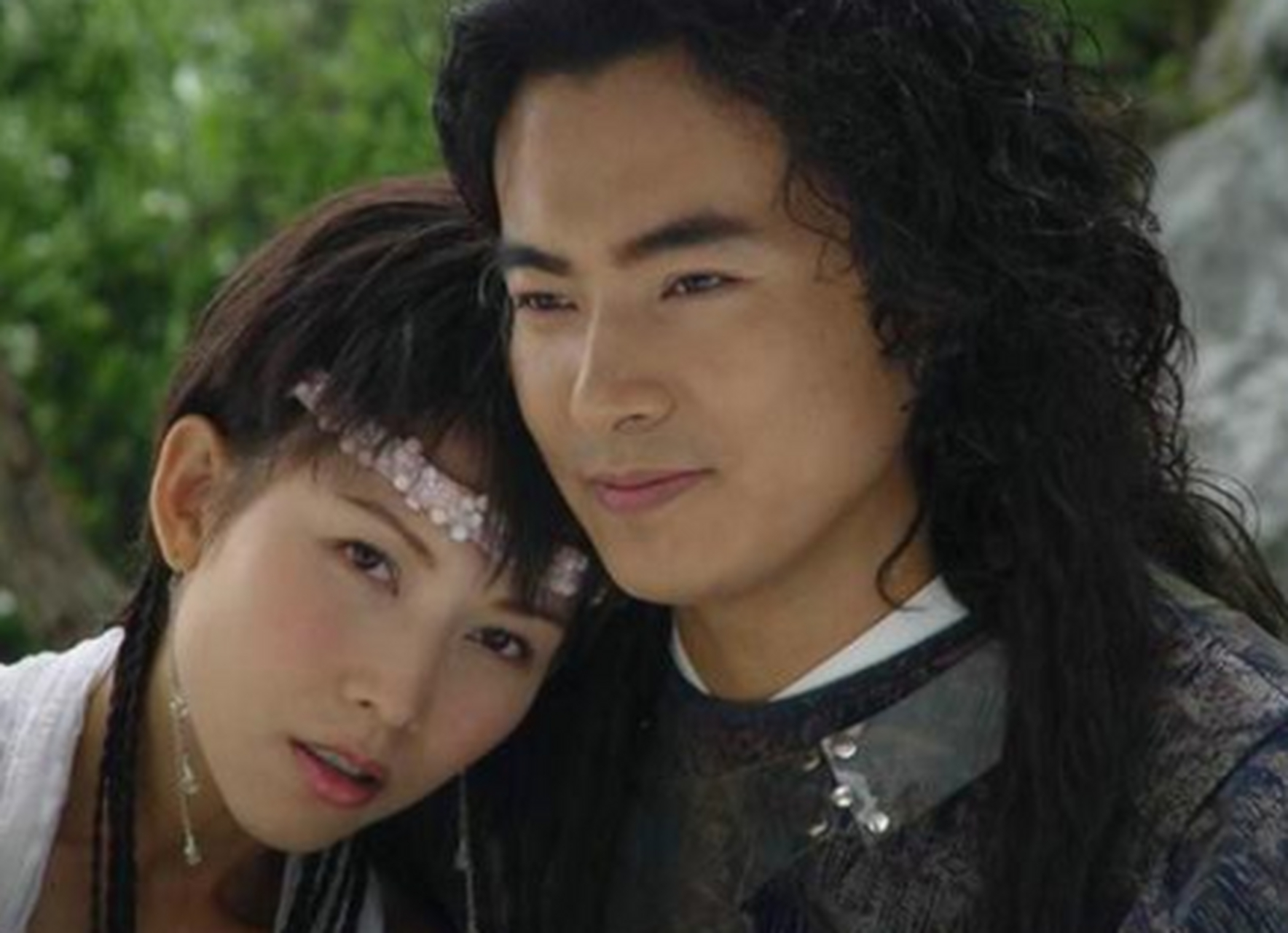 一次采访中,演员于波说:"04年,我花光200万的积蓄,在北京雍和宫附近