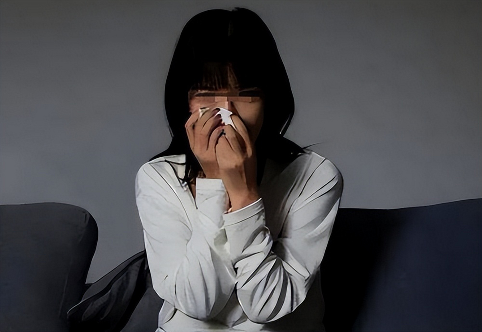 2012年云南某市,发生了一起奇葩的强奸案:33岁美艳