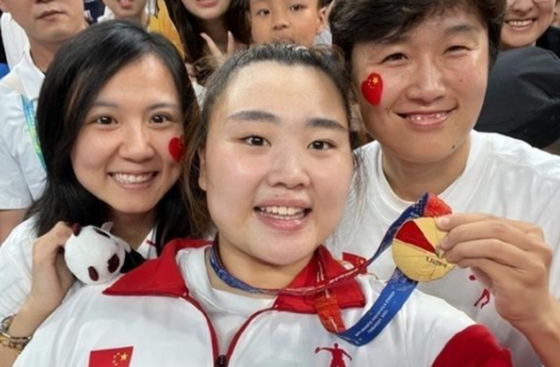 刘禹彤加盟山西女篮    太原新闻网  8月7日,山西兴瑞职业篮球俱乐部