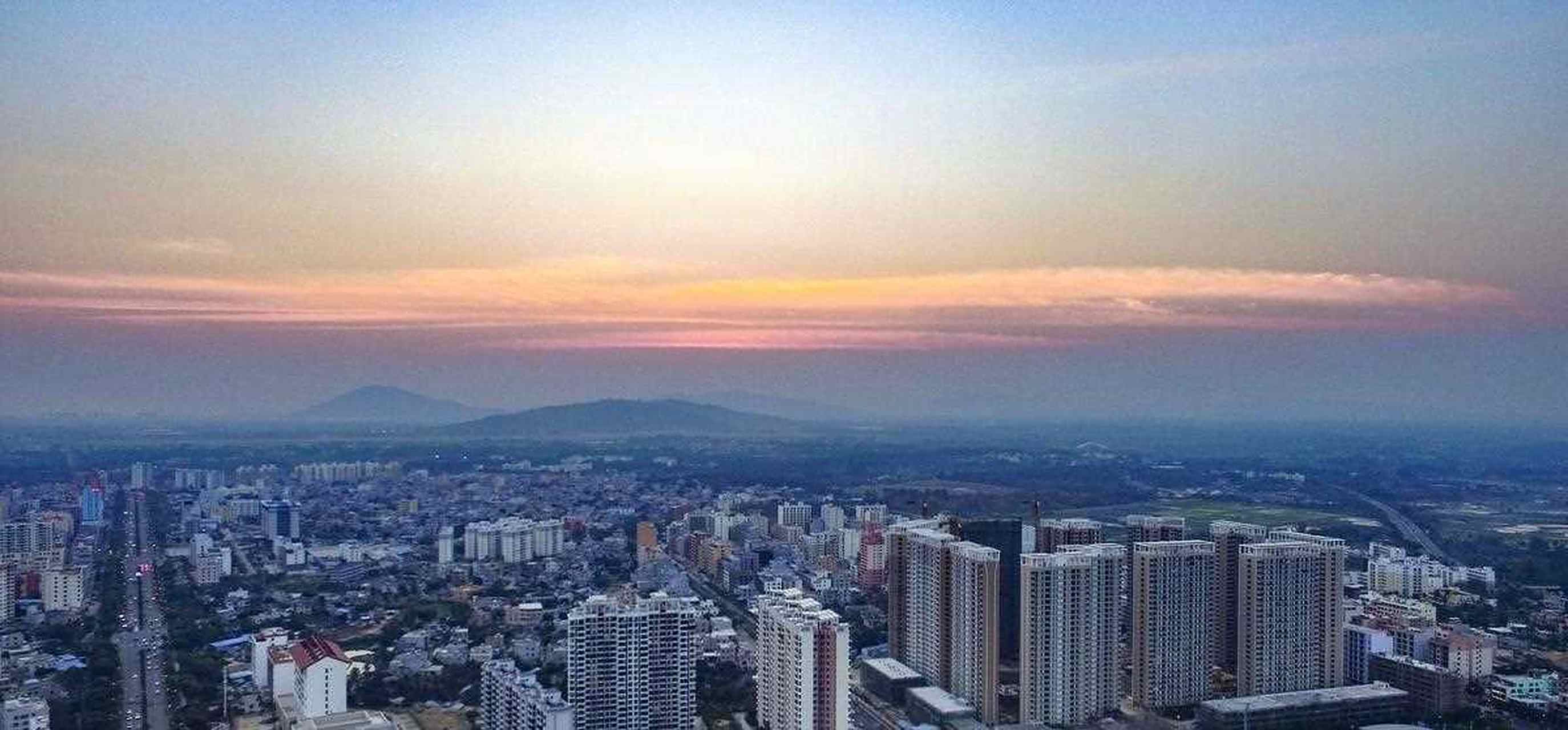 [药丸] 陵水黎族自治县位于海南岛的东南部,县内居住有黎族,汉族