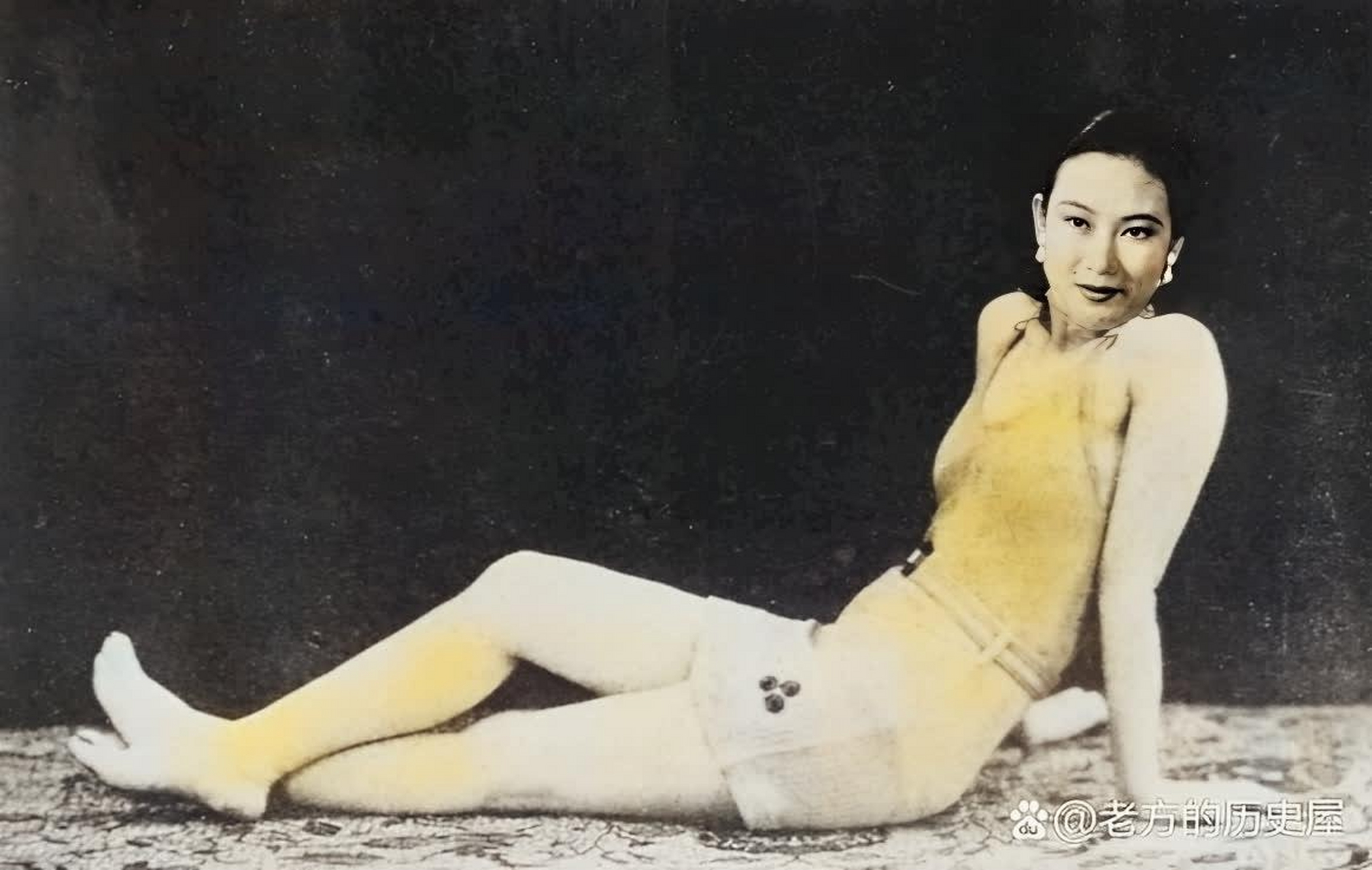 一组民国第一只美女蝴蝶的老照片,没有美颜,没有滤镜,也能如此惊艳.