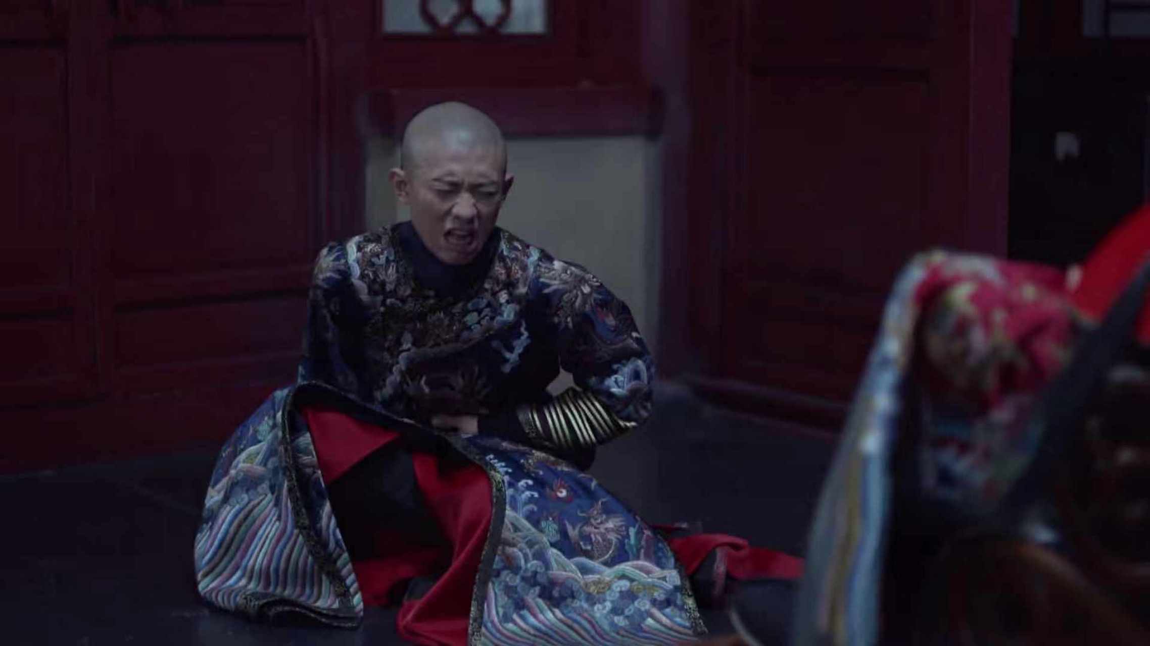 鹿鼎记# 韦小宝刚升官,海大富就送"惊喜"!