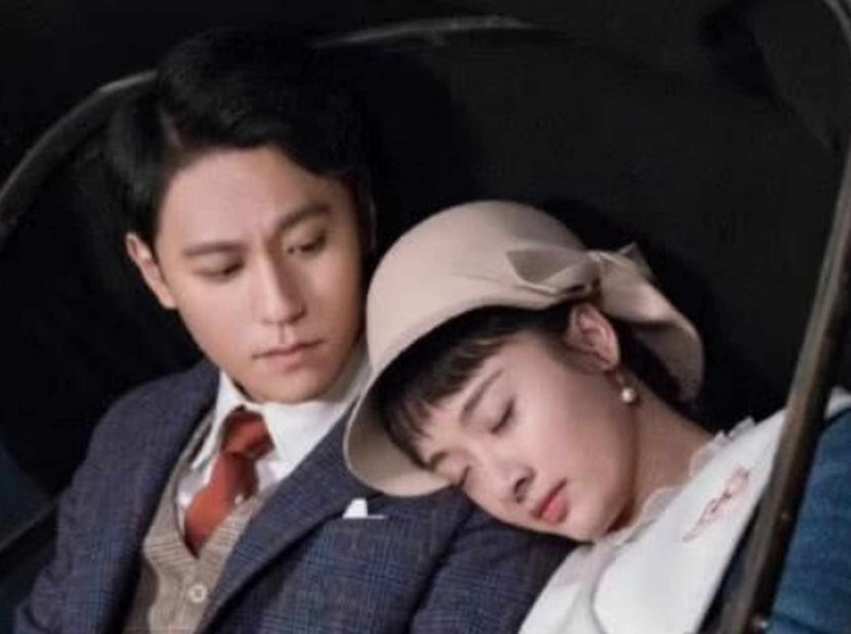 秦俊杰"新女友",7张近照了解下,她既像杨幂又像孙俪,董洁等