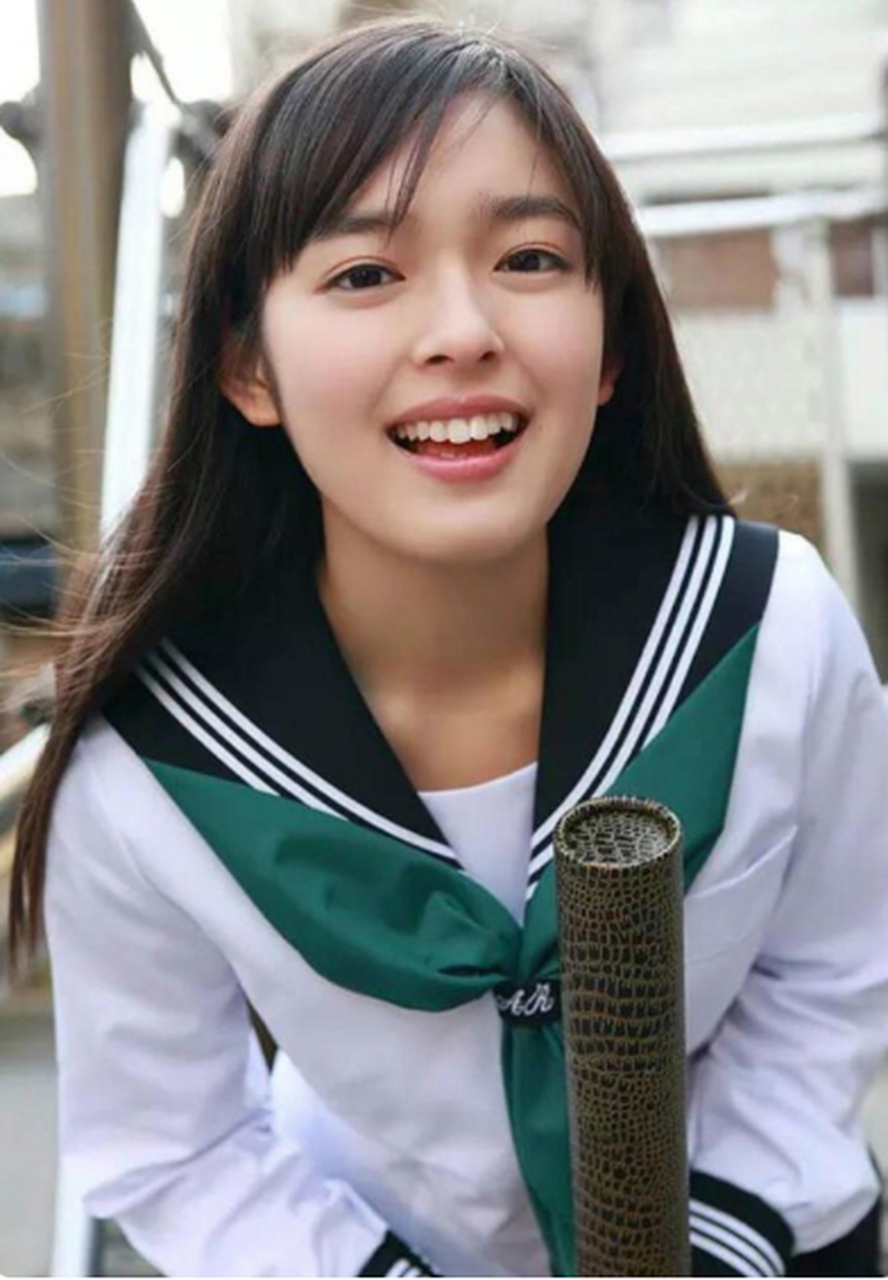 矢作穂香 写真合集真的太可爱了! 代表作:爱在东京