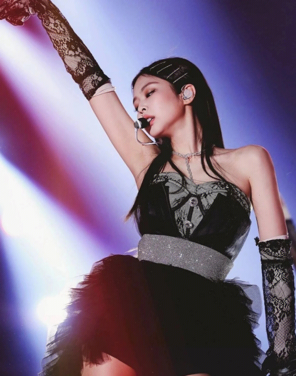 黑丝绝美jennie穿黑丝jennie在舞台上闪闪发光的黑天鹅 #jennie #黑丝