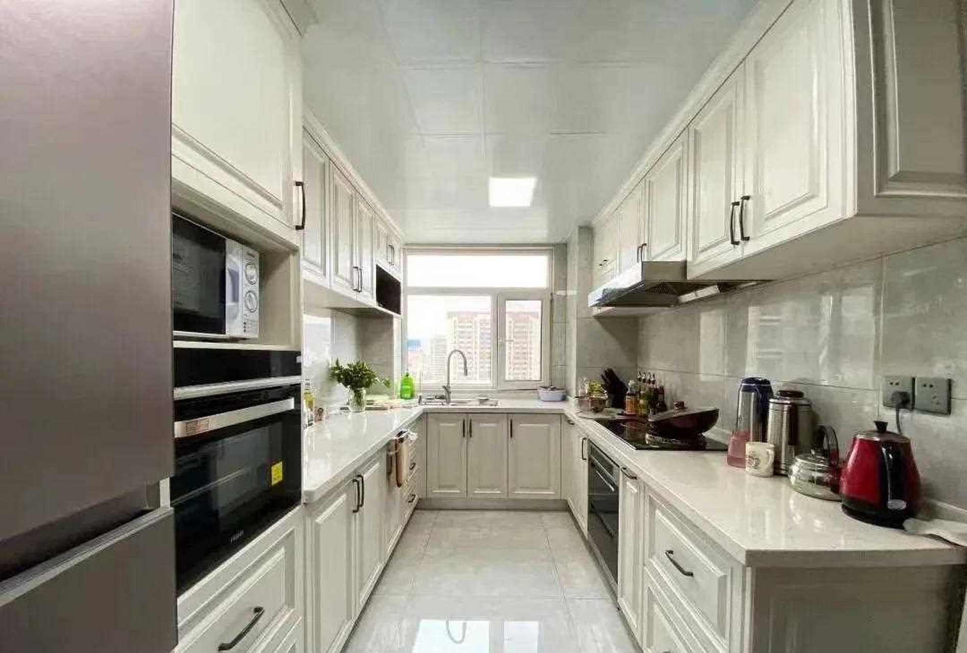 【实拍分享】简欧风厨房的实拍图,u型布局.