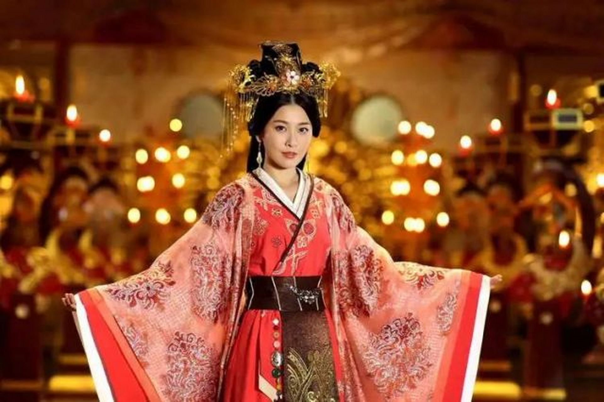 皇帝死了叫驾崩,大臣死了叫薨,皇后死了叫什么?