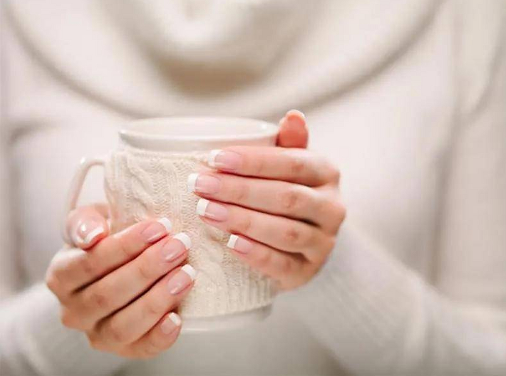 害怕冷,手脚冰凉是阳虚体质的人的主要特征.