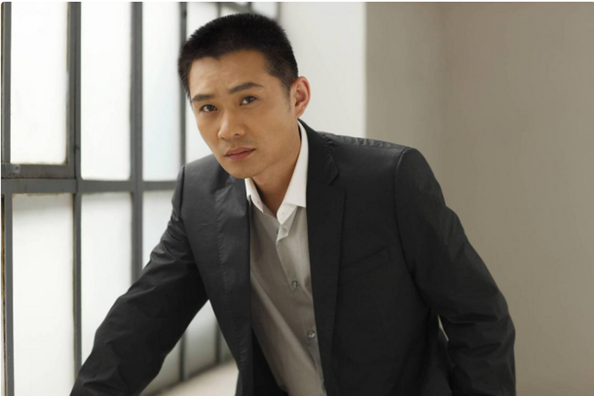 1994年,闫妮转入北京空政文工团,与任帅分道扬镳,10年之后,凭借尚敬