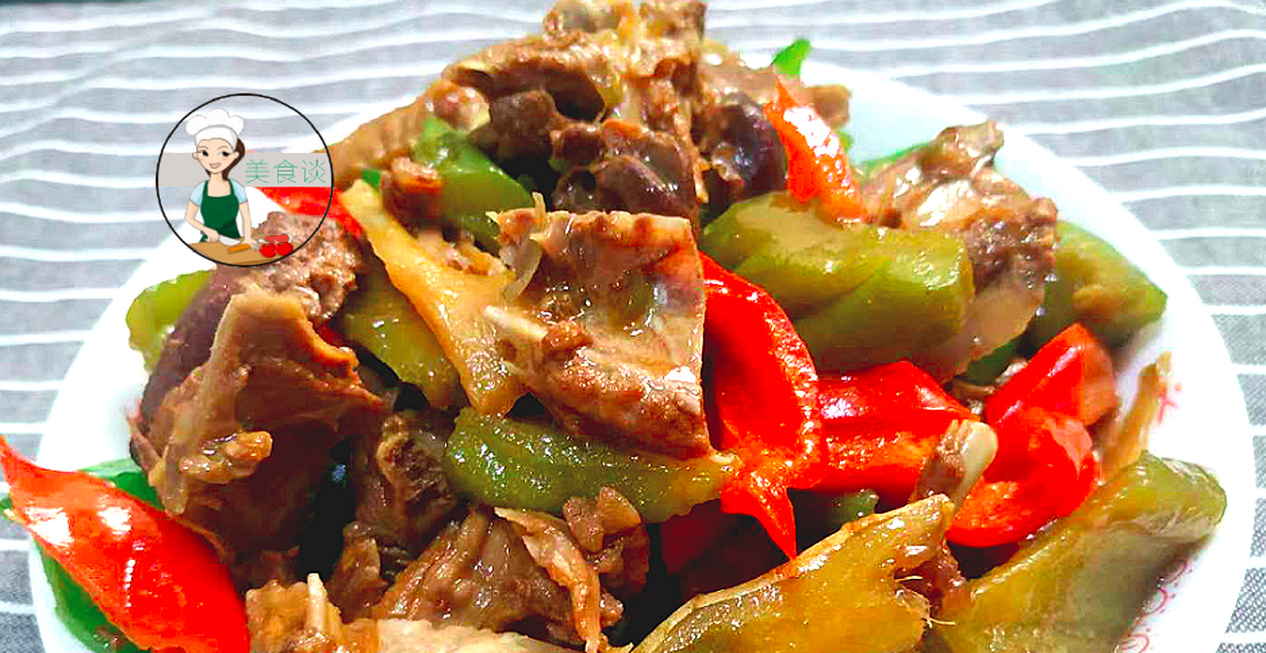 生姜苦瓜焖鸭肉的做法也非常简单,鸭肉要选择土鸭或者品质好的鸭肉