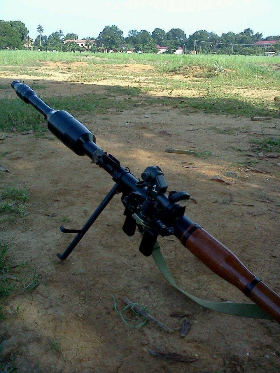 rpg-7是越南人民军的标准反装甲和反结构武器,坚固耐用,便于携带.
