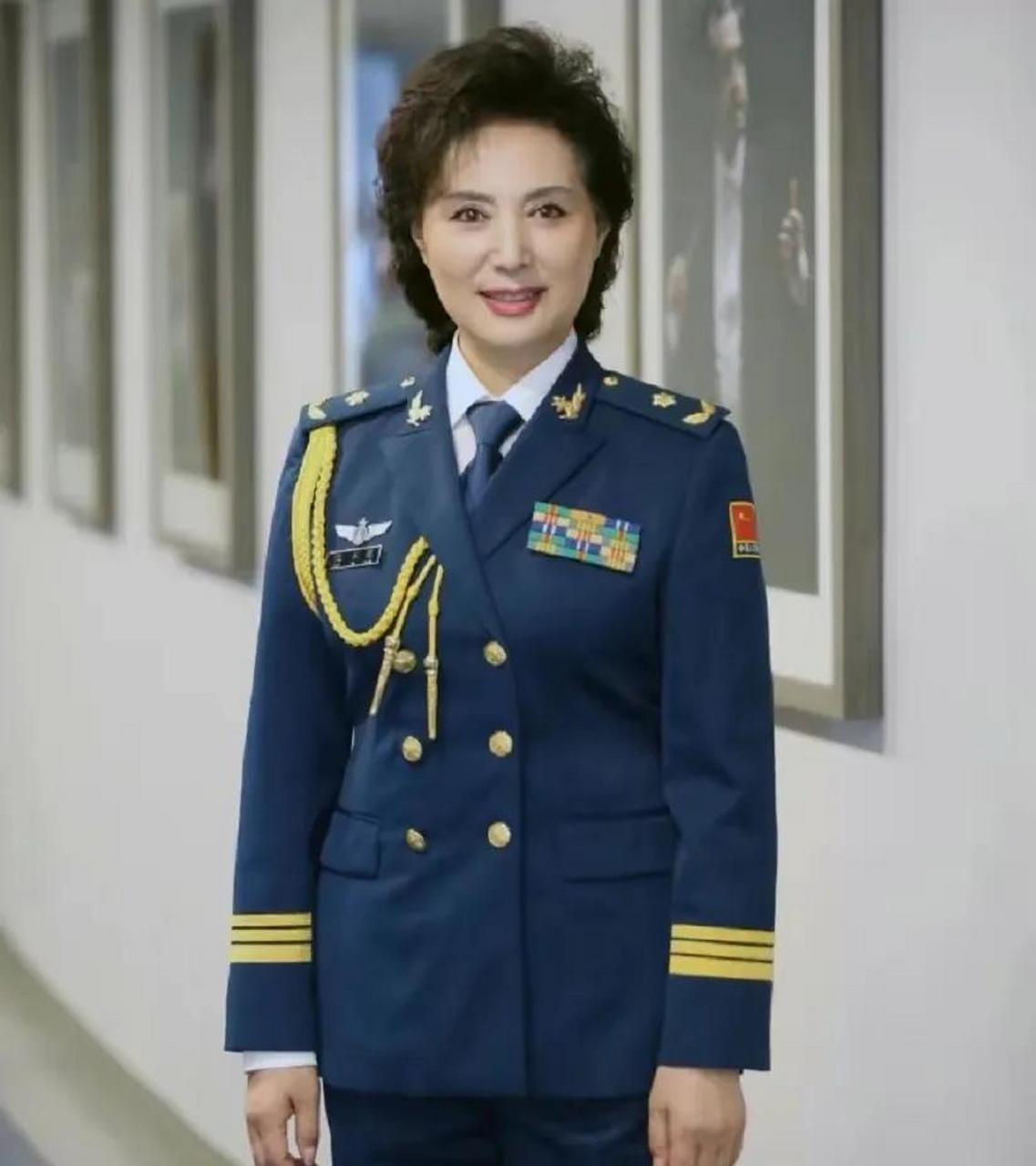 温玉娟,10张精美的照片