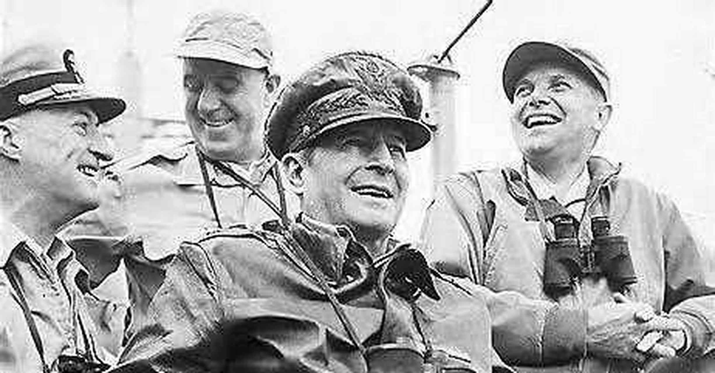 [开心] 所以说东久迩宫稔彦王不是第一个担任军职的皇族,也不是最后一