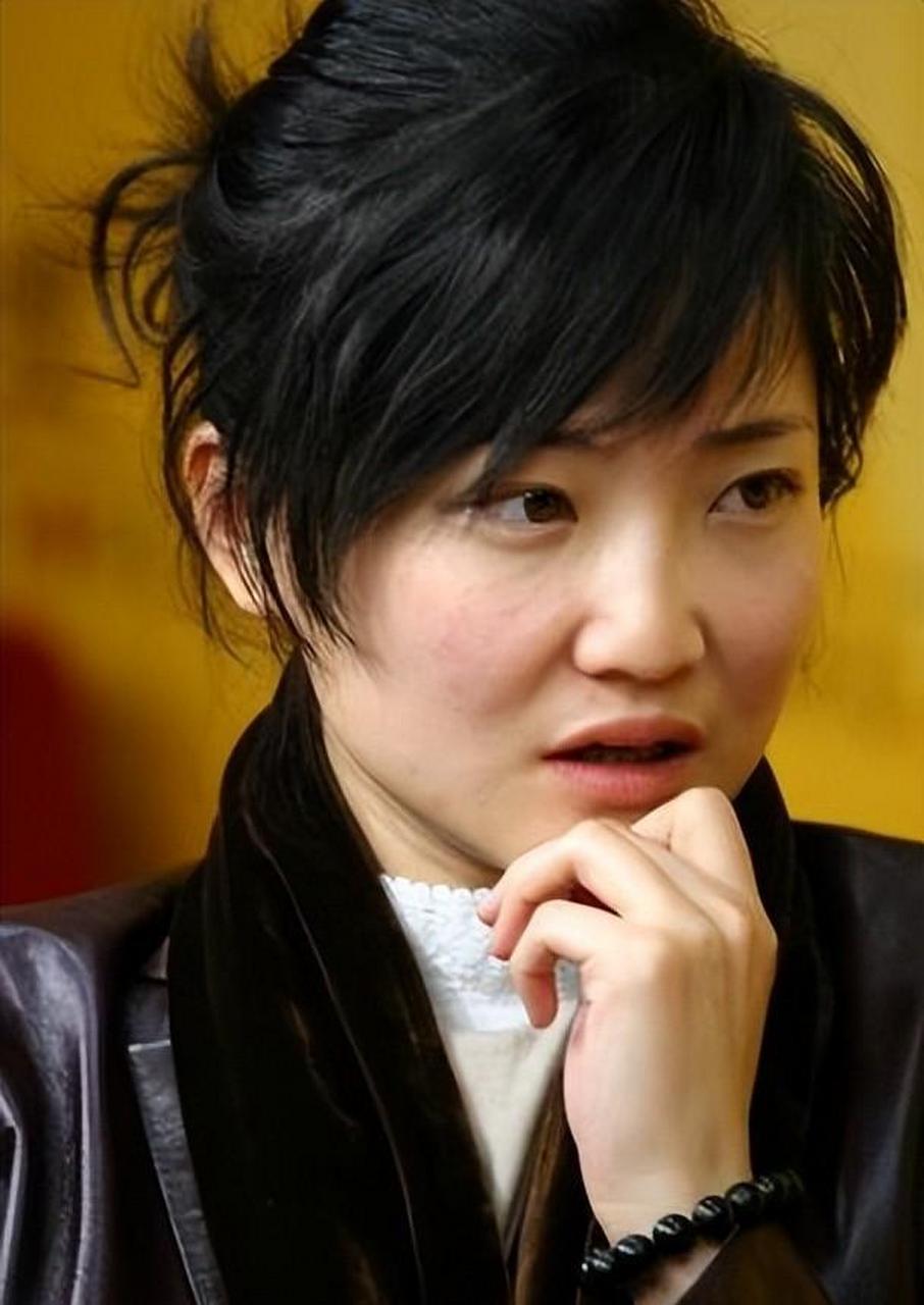 影后郭柯宇:17岁爱上恩师,与章贺10年婚姻情断,46岁再出发