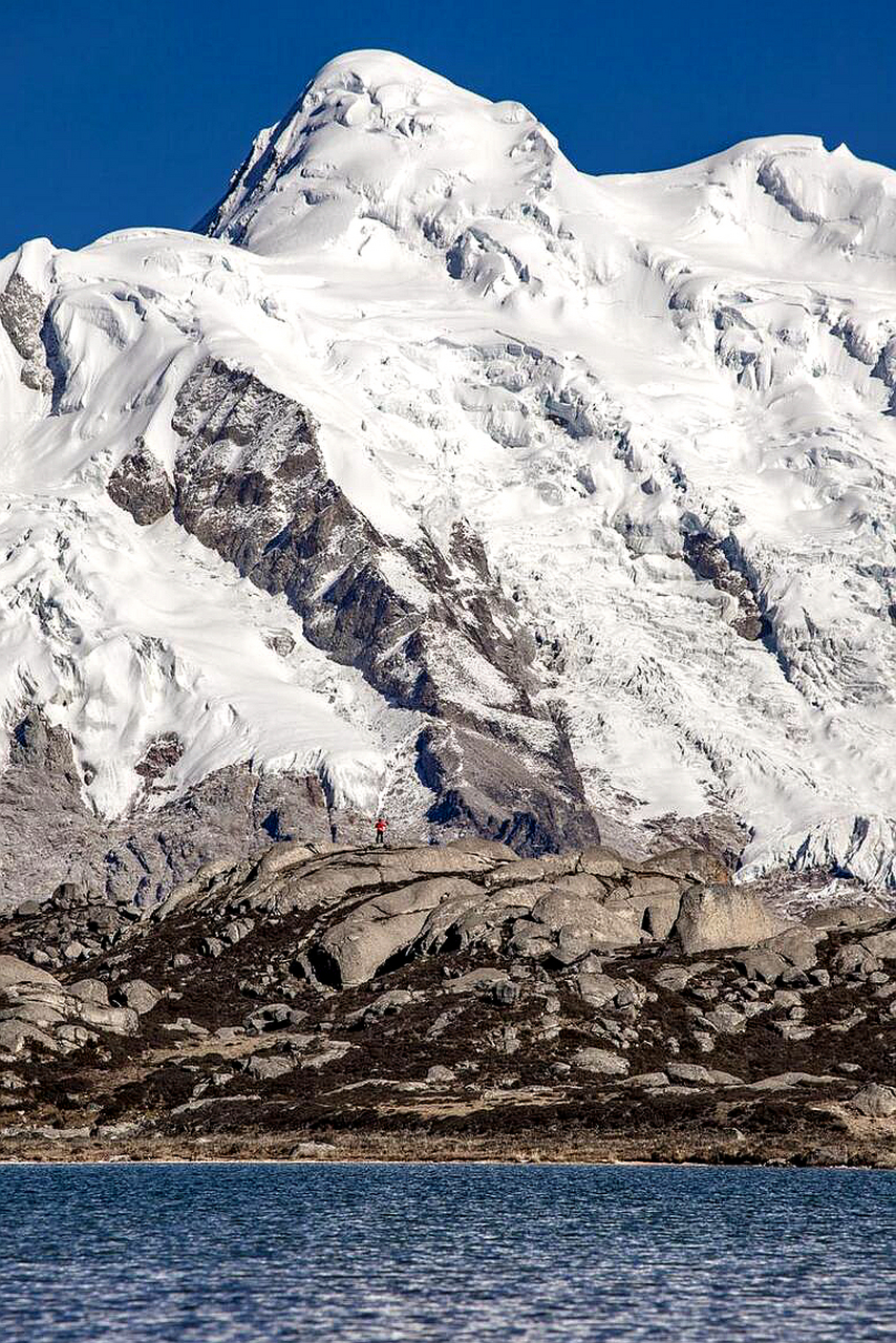 川西雪山|格聂神山 胜乐金刚的圣地  甘孜州理塘和巴塘两县的界山格聂