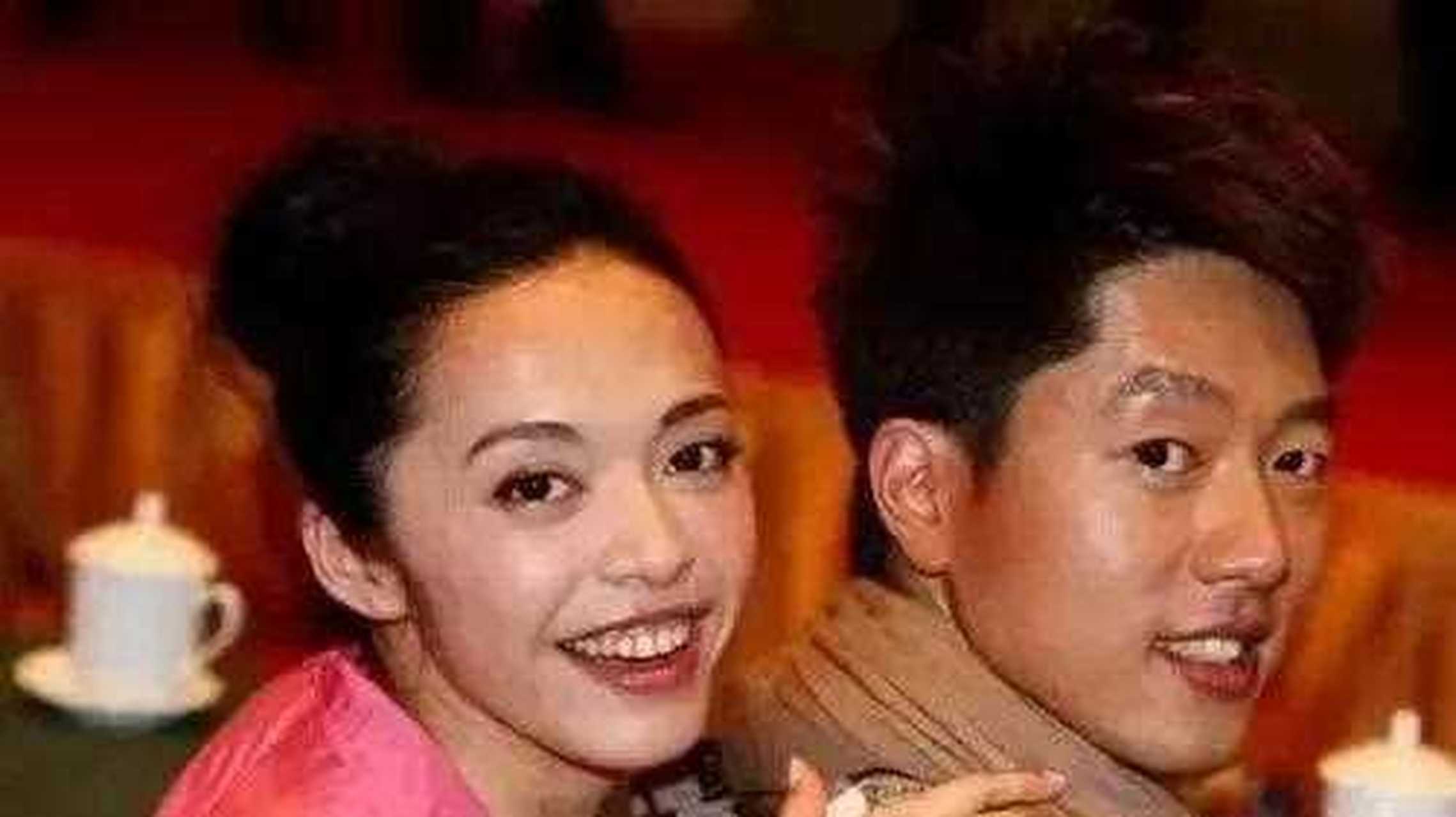 年,记者问孙红雷,"有人爆料,姚晨半夜拿着红酒去敲你的房门,有这事儿