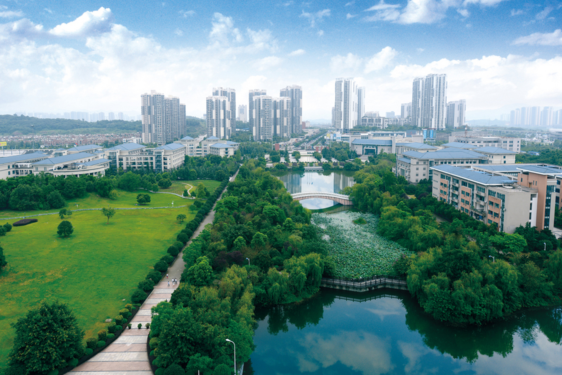 【重庆师范大学新增2个学科进入esi全球排名前1%】根据科睿唯安2023年