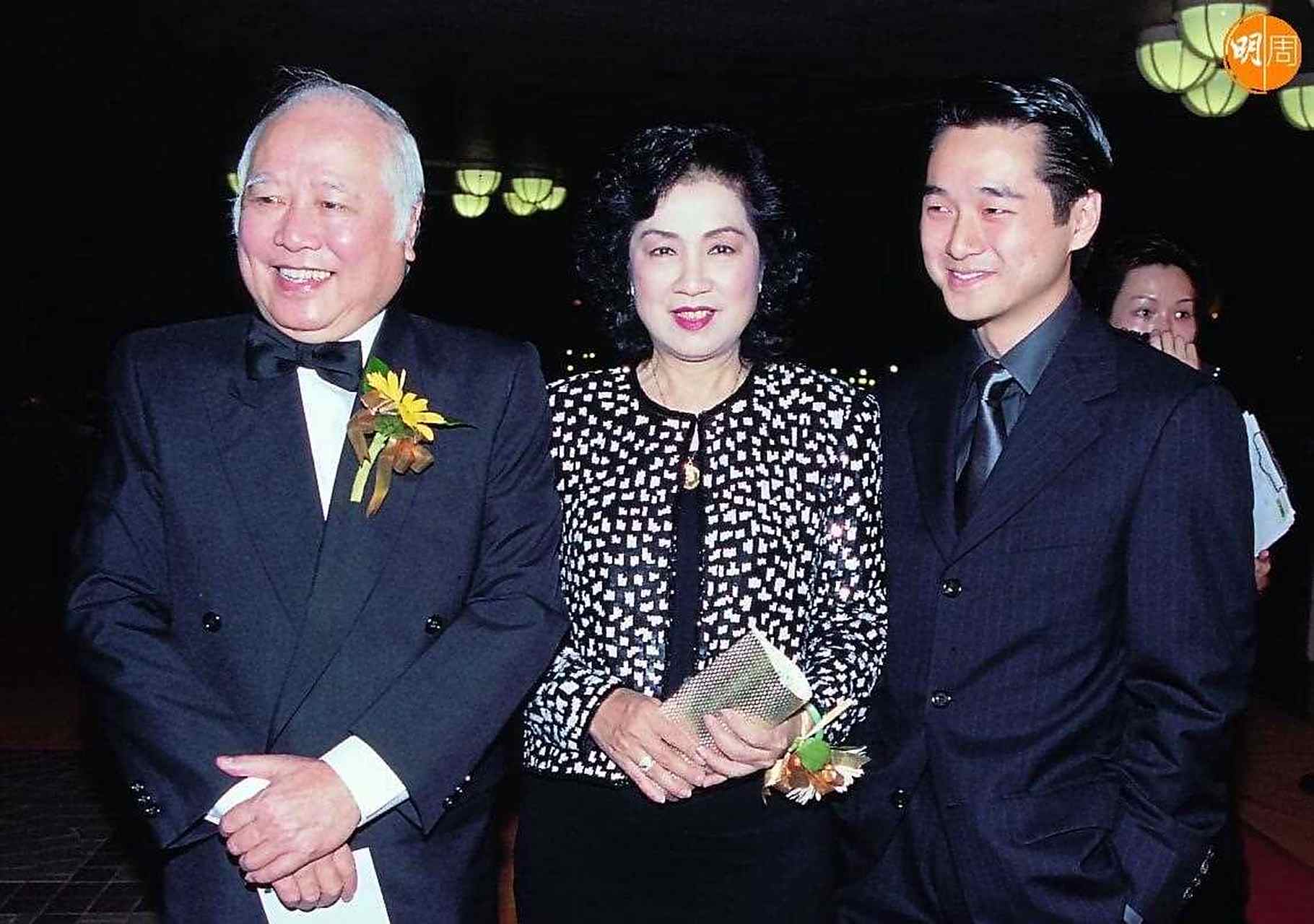 楚原和南红,1967年结婚,相爱几十年,是圈内的模范夫妻.