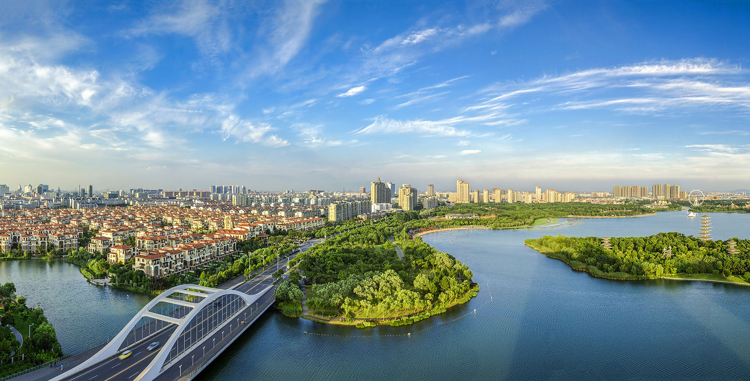 张家港市,江苏省县级市,由苏州市代管.
