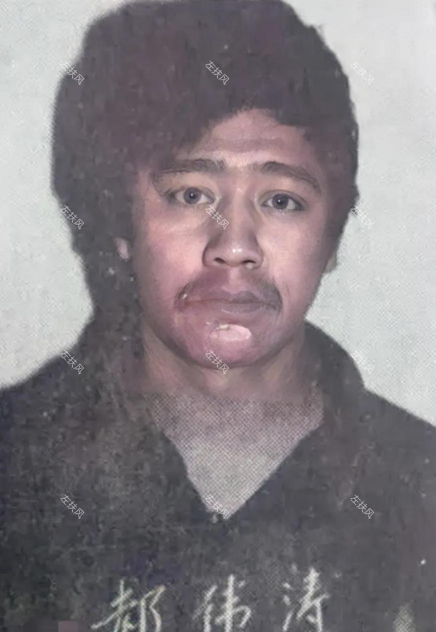 领动计划# 1991年,哈尔滨,被捕后的黑帮大佬"郝瘸子",面对镜头他搜圹