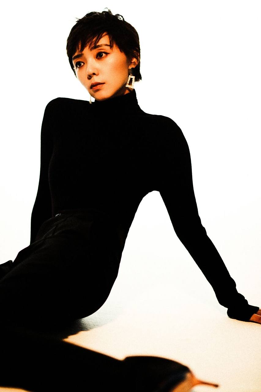 演员陶慧的魅力写真  当人们提到演员陶慧时,往往会立刻想到她在《心