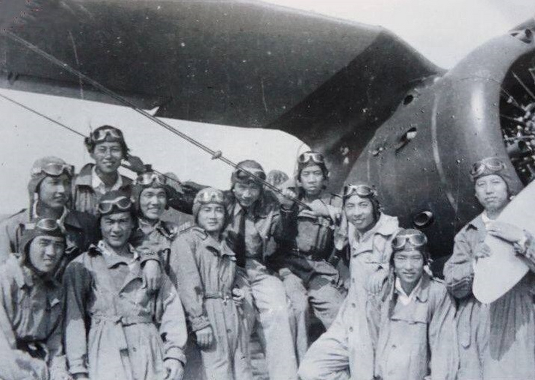 中国空军攻击日军航母:1937年淞沪会战,中国空军得到情报,日军龙骧号