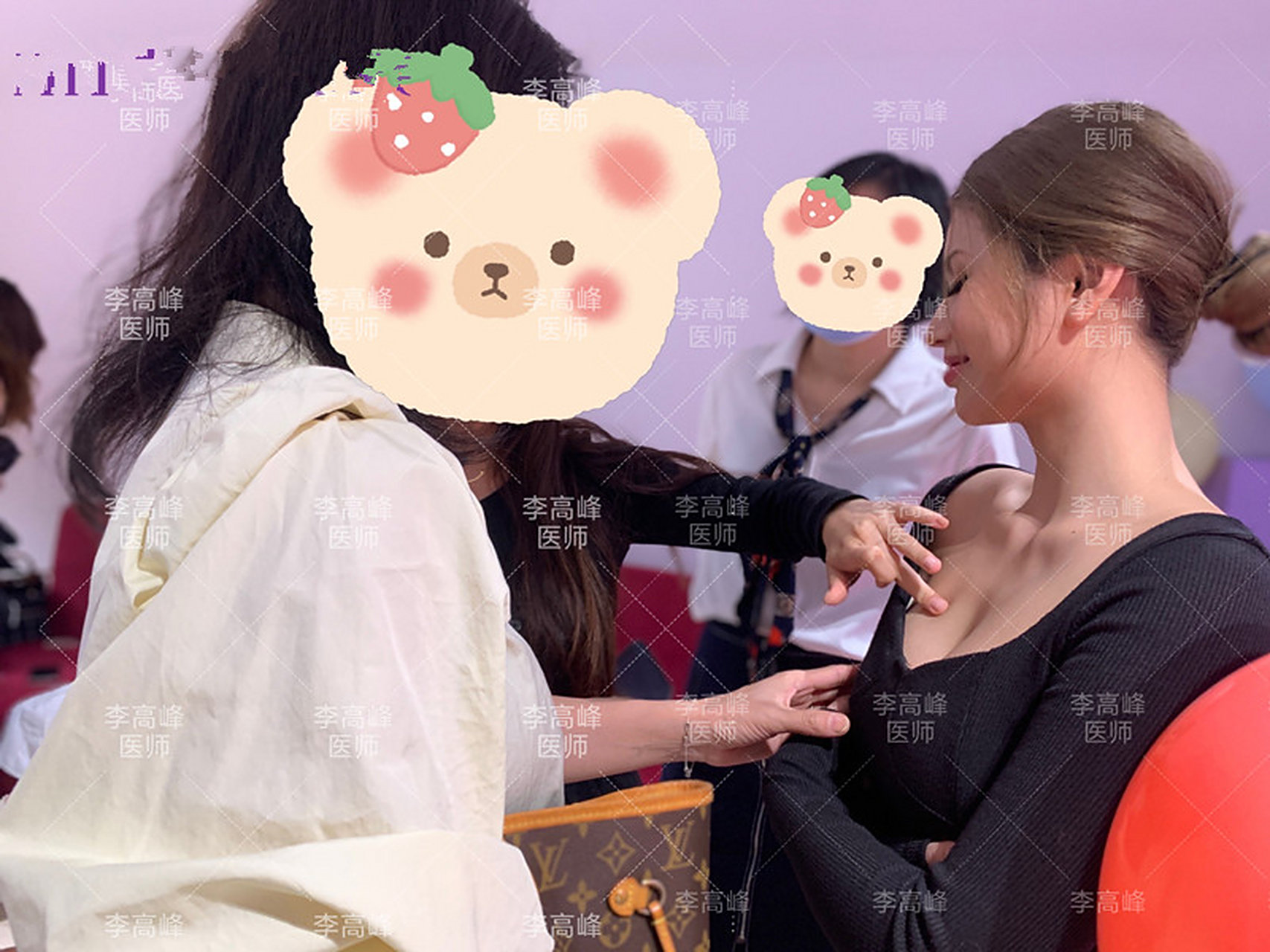 丰胸真人案例亲临现场,近距离感受美妙的s曲线.