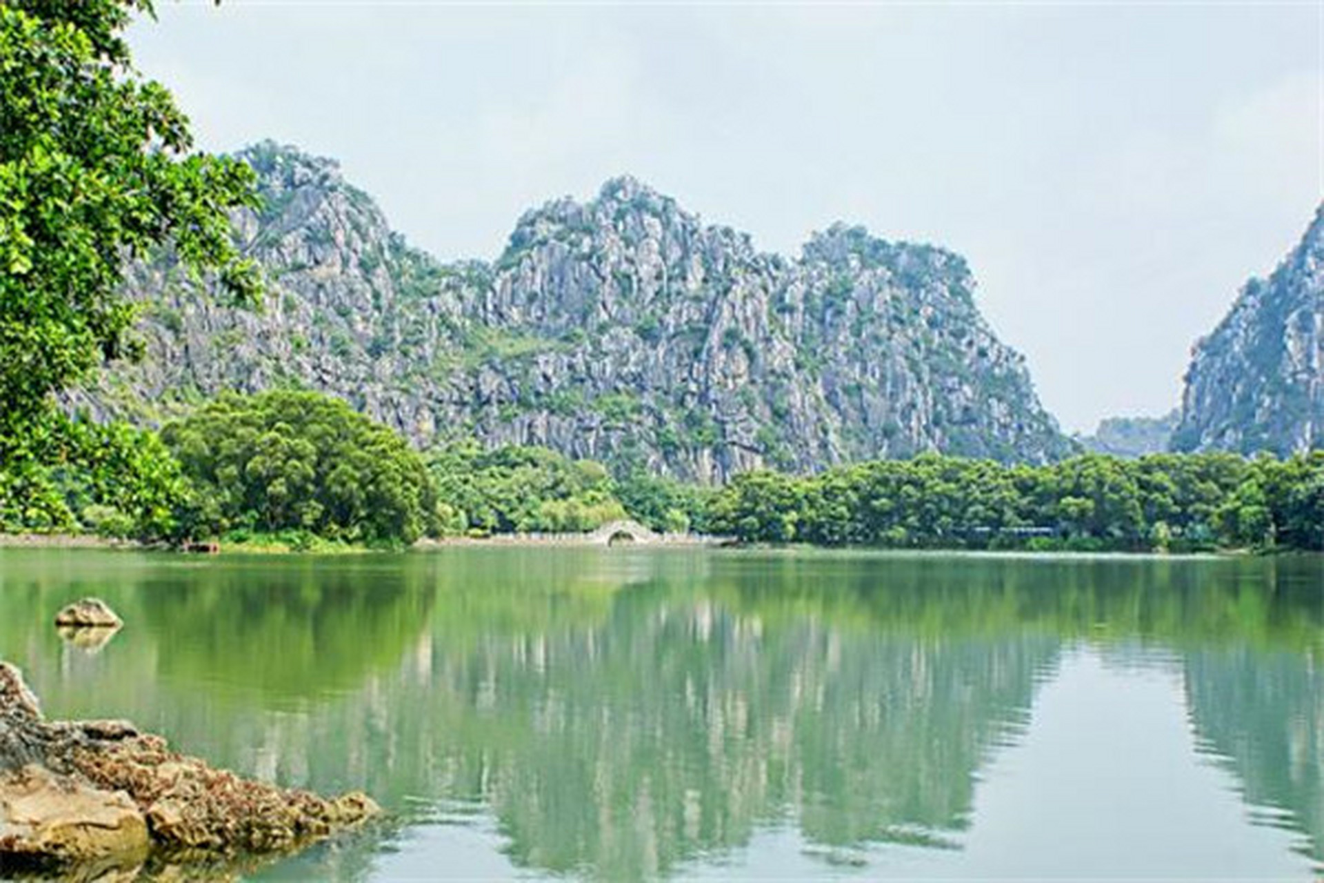 广西玉林最好玩的10个地方,去过三个算不错: 一,鹿峰山风景区 二,勾