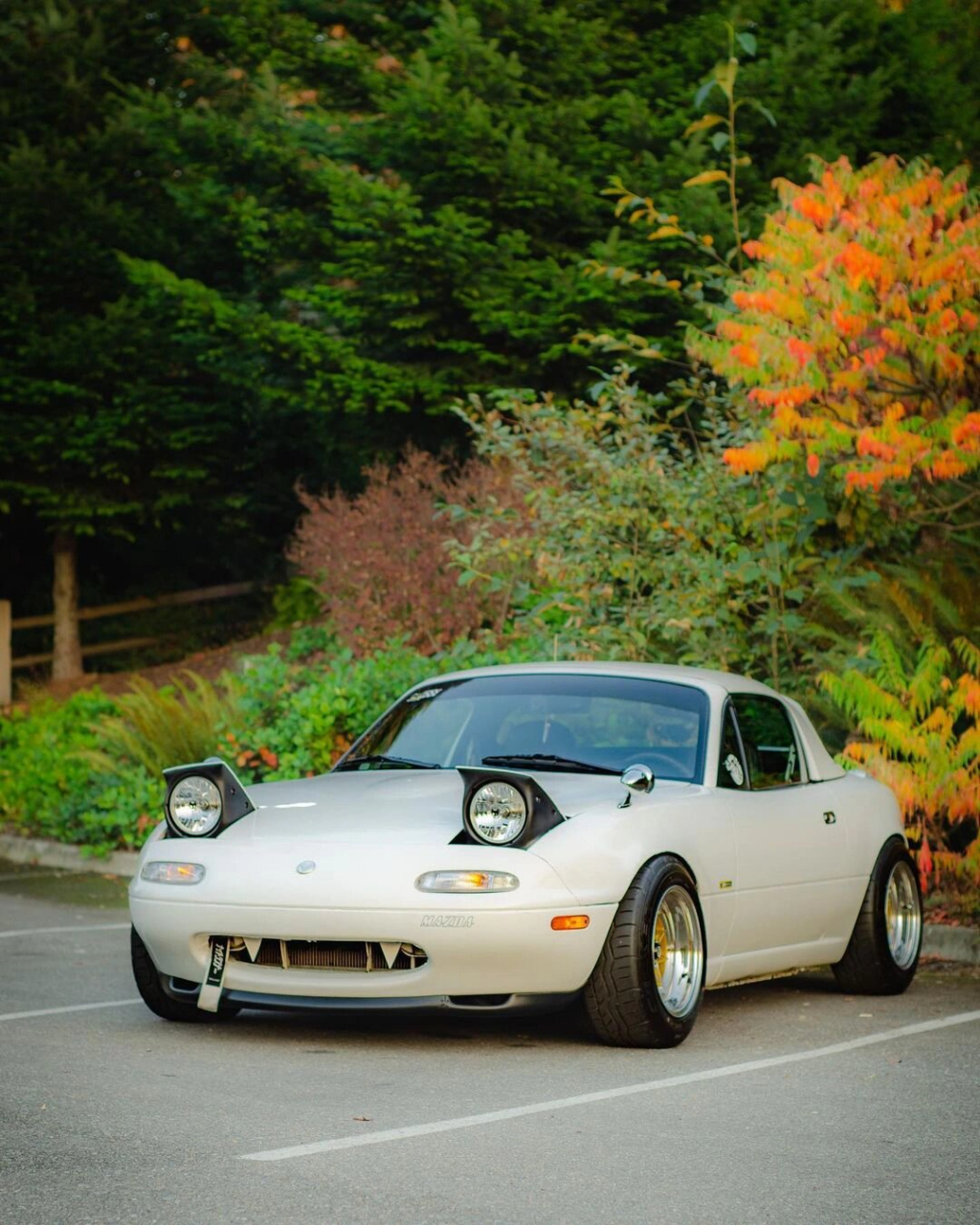 你绝对没见过带牙的miata  这款miata绝对是你没见过的