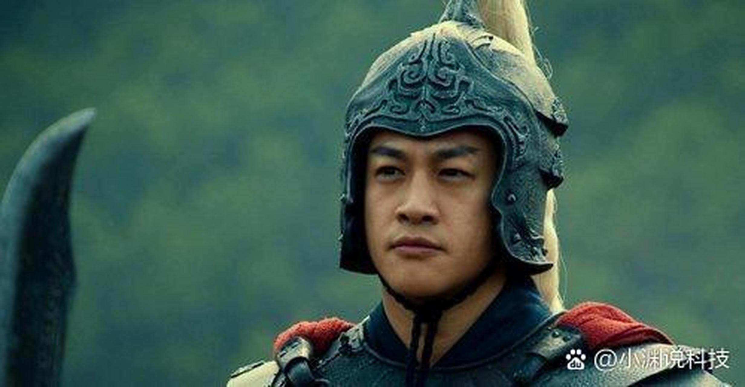 就连著名的三英战吕布,吕布也并没有占到任何优势,反而被三个人联手