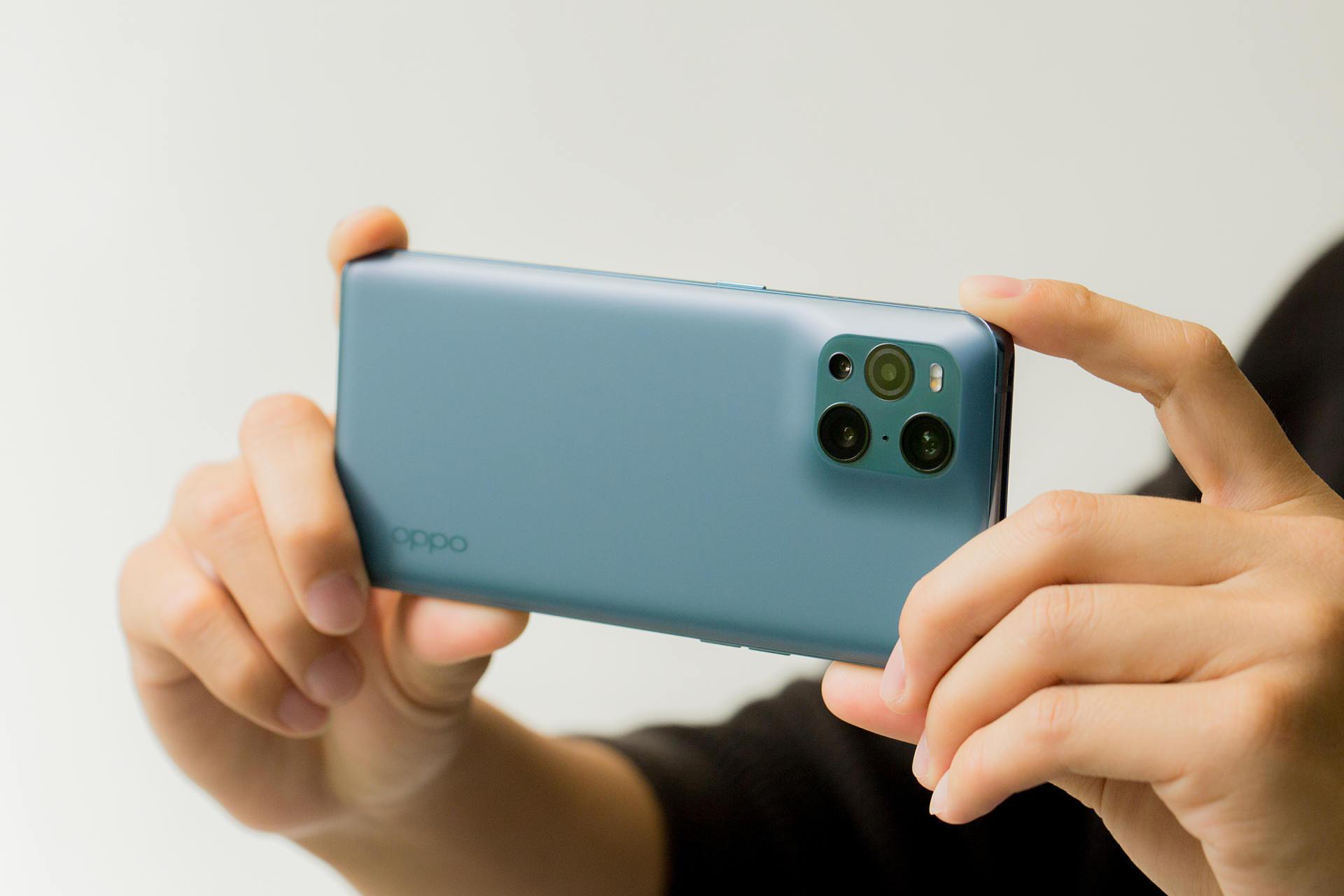 好家伙,网上曝光的荣耀50渲染图,这相机模组的设计有点东西呀.