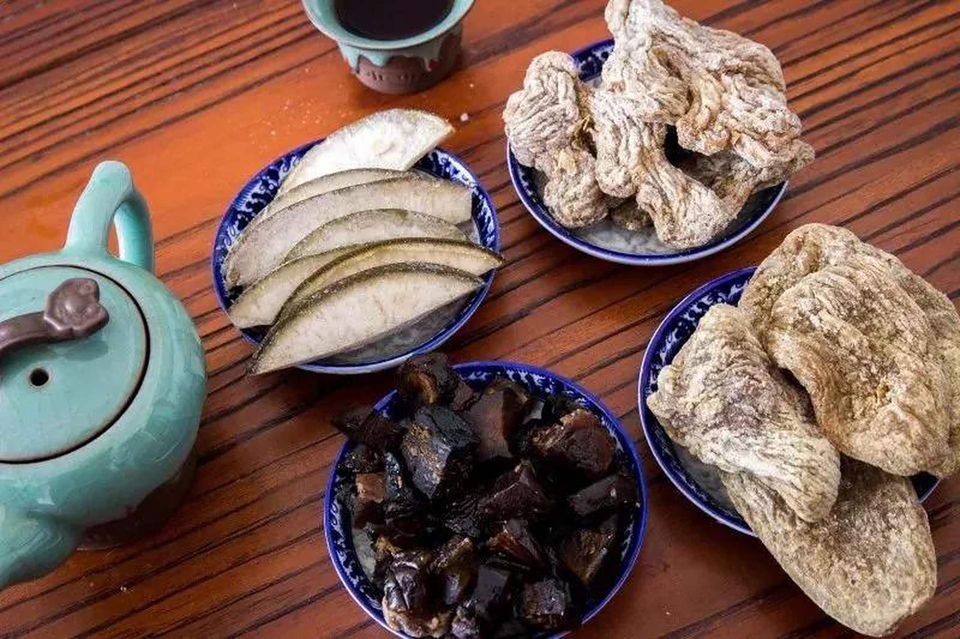 和子四珍是江西吉安永新的传统名点.