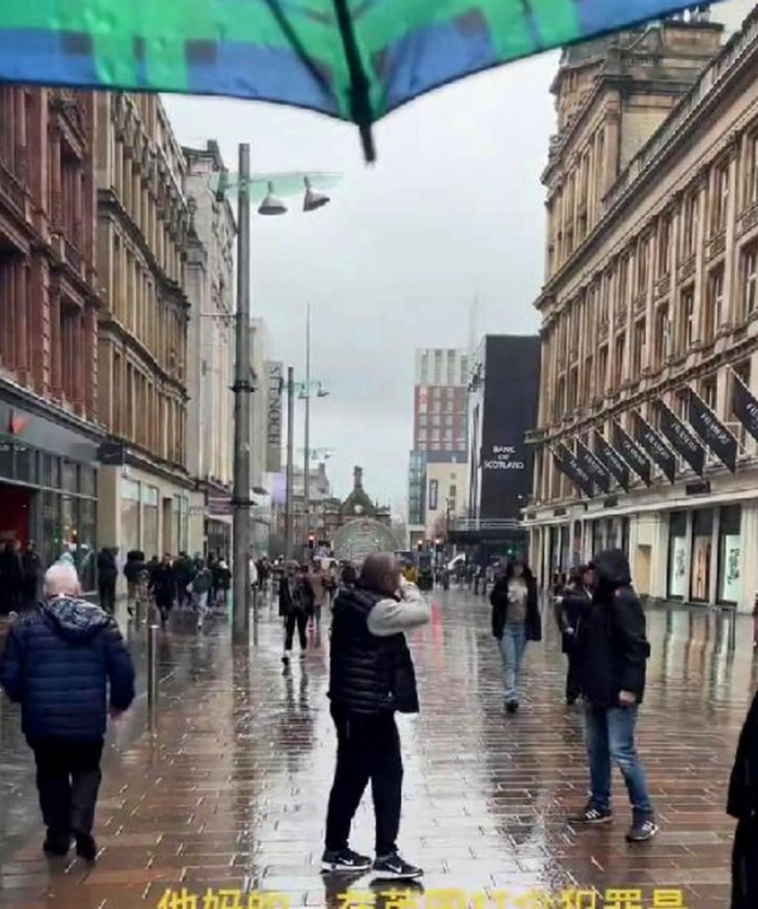 英国下雨的街头图片图片