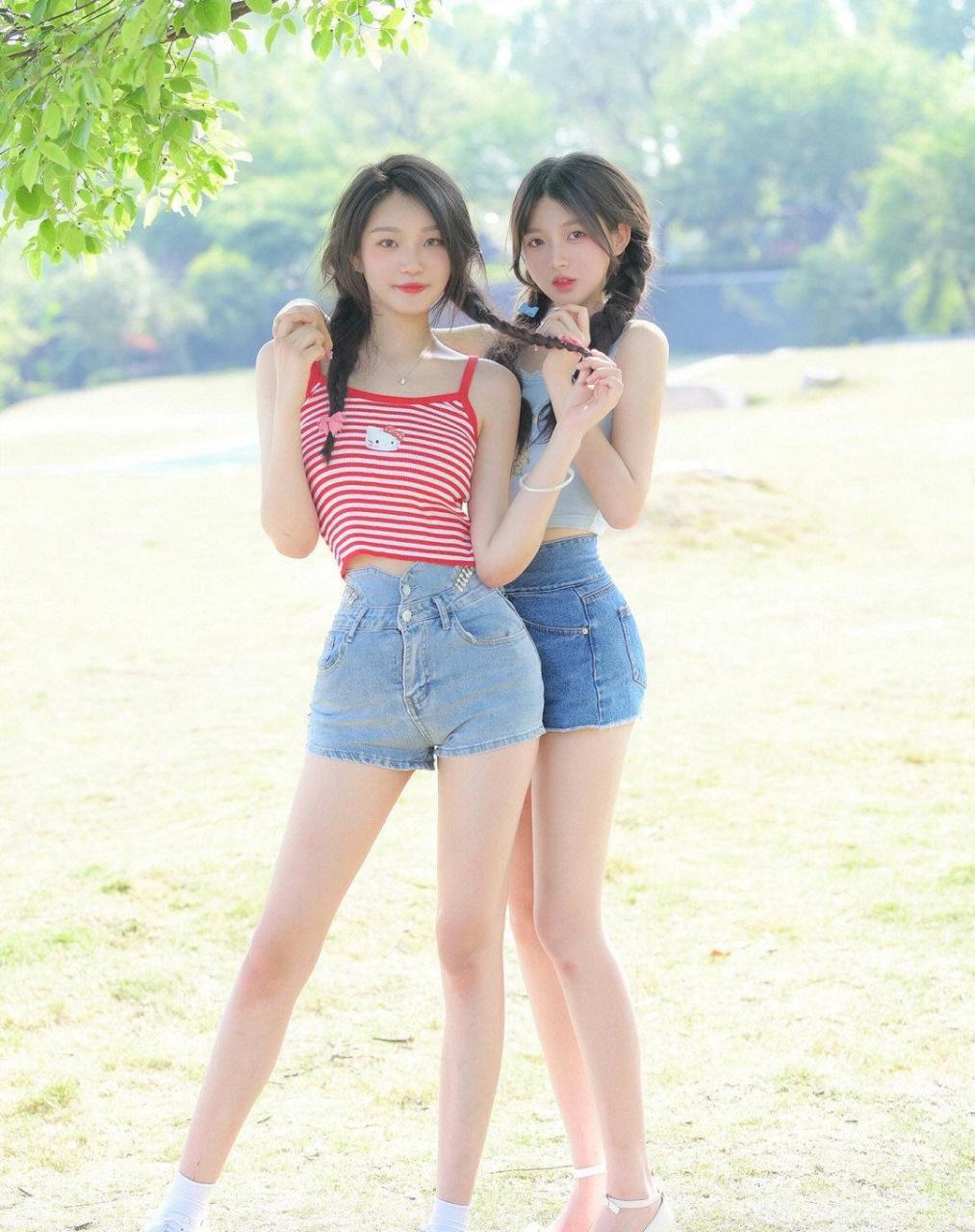 清纯姐妹花,哪个是你理想型?