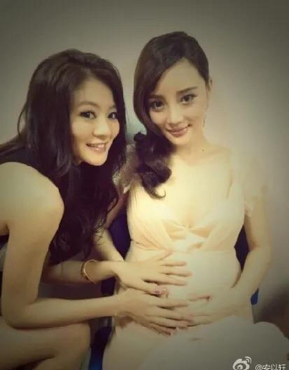 有一次,阅人无数的李小璐看到闺蜜安以轩的男朋友再次被抢,忍不住恨铁