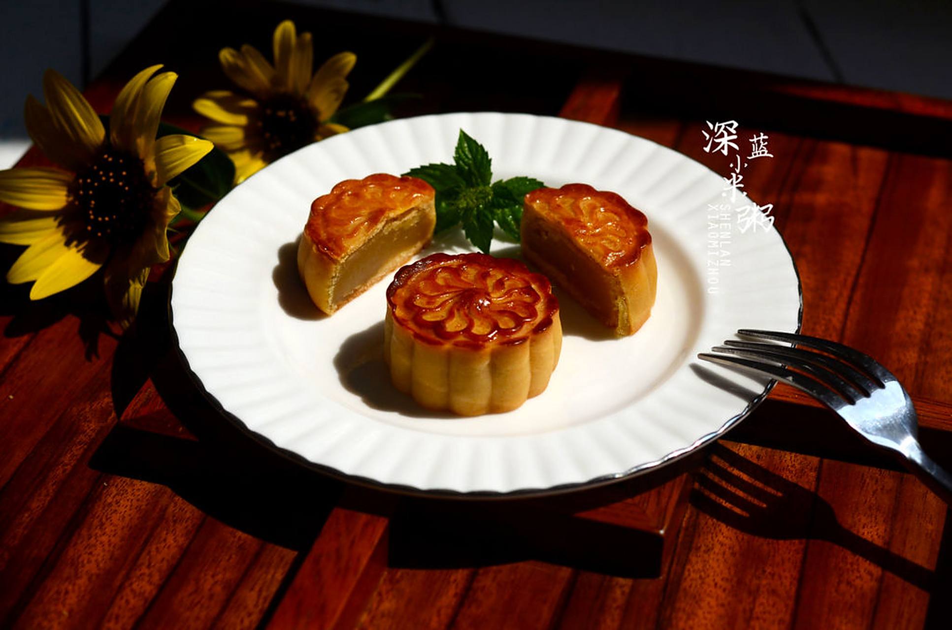 低糖板栗月饼 广式月饼是广东省汉族特色名点之一,在中国南方地区