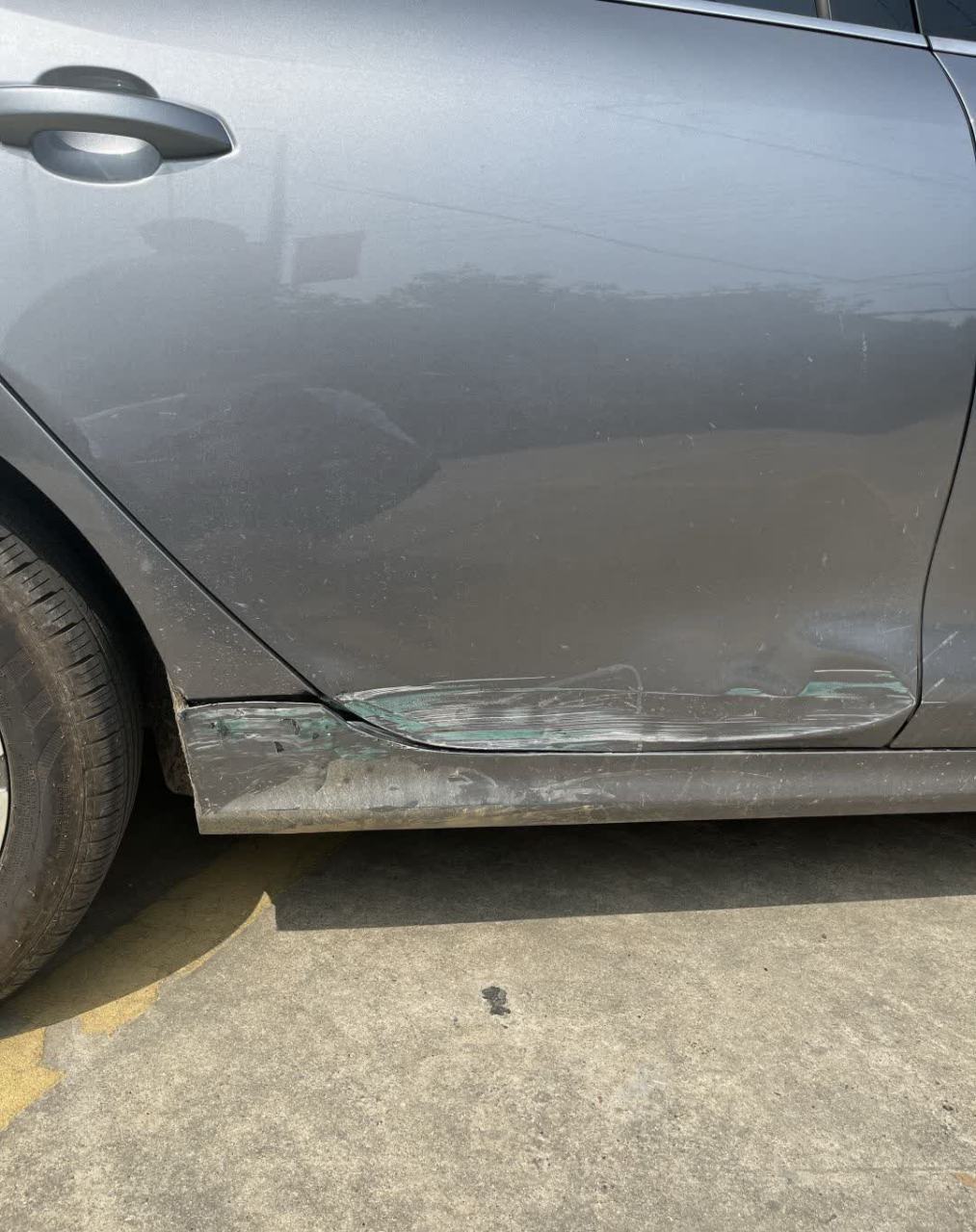 被共享单车划伤,这种情况谁来赔?