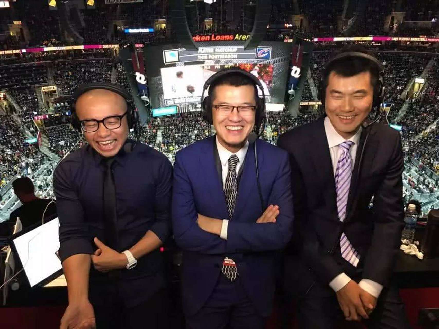 柯凡:杨毅苏群解说一场球,万分之一个小目标!