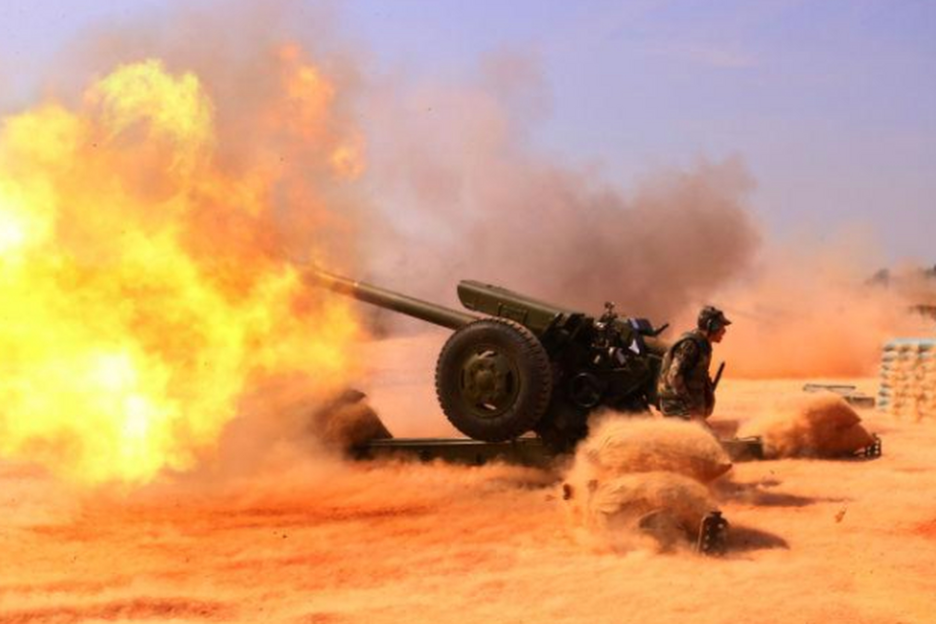 我"亚洲第一炮"或已重启再造,一发炮弹超200斤,一炮能打400里 那么