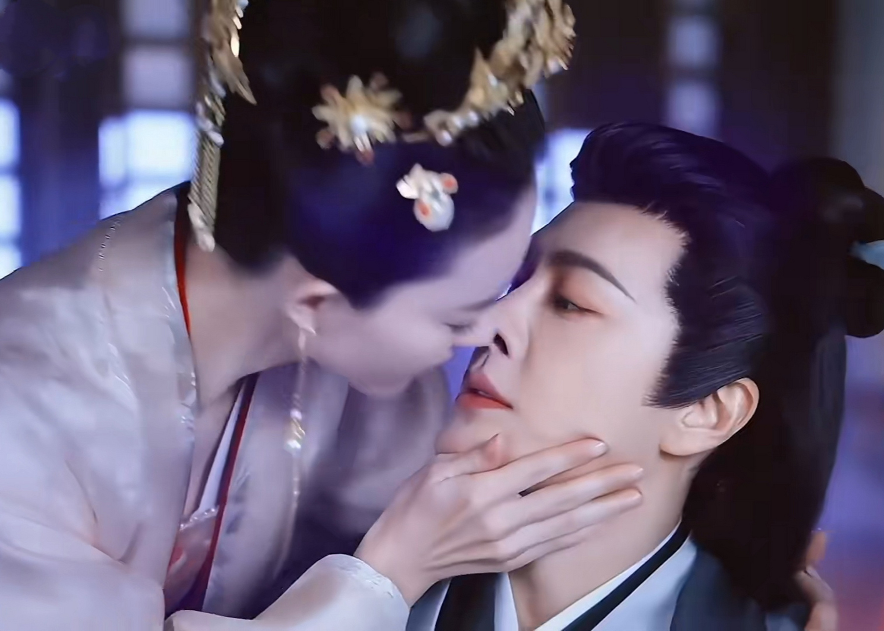 灼灼风流#柔嘉挑逗沈惊鸿,让他情难自禁,目的是利用他,让他帮助自己