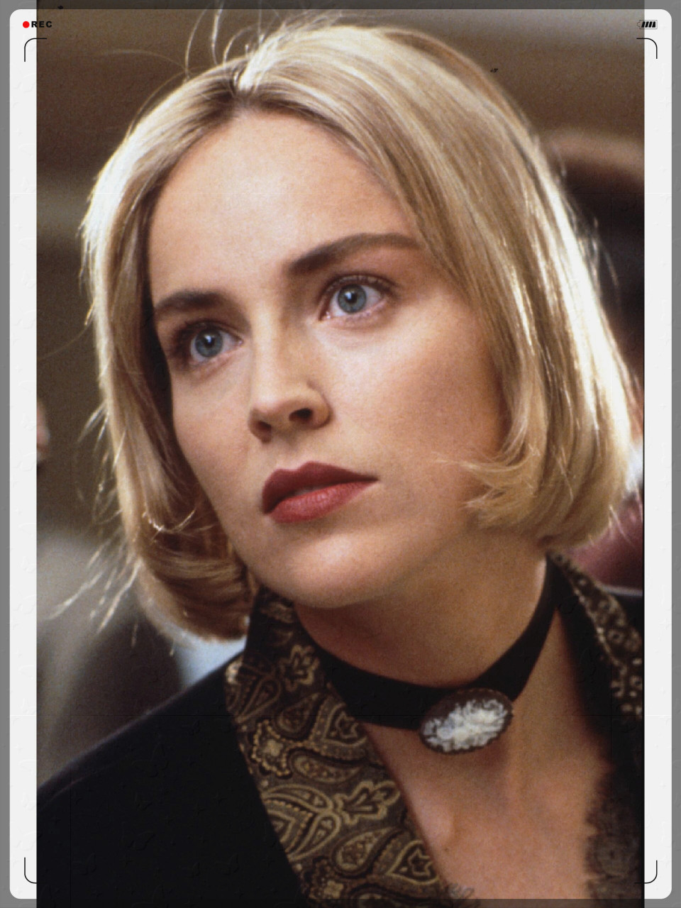 1992年上映的《本能》引起了限制级电影的热潮,以其悬疑,香艳,紧张